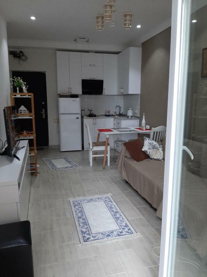 Batumi-Cozy Apartment Экстерьер фото